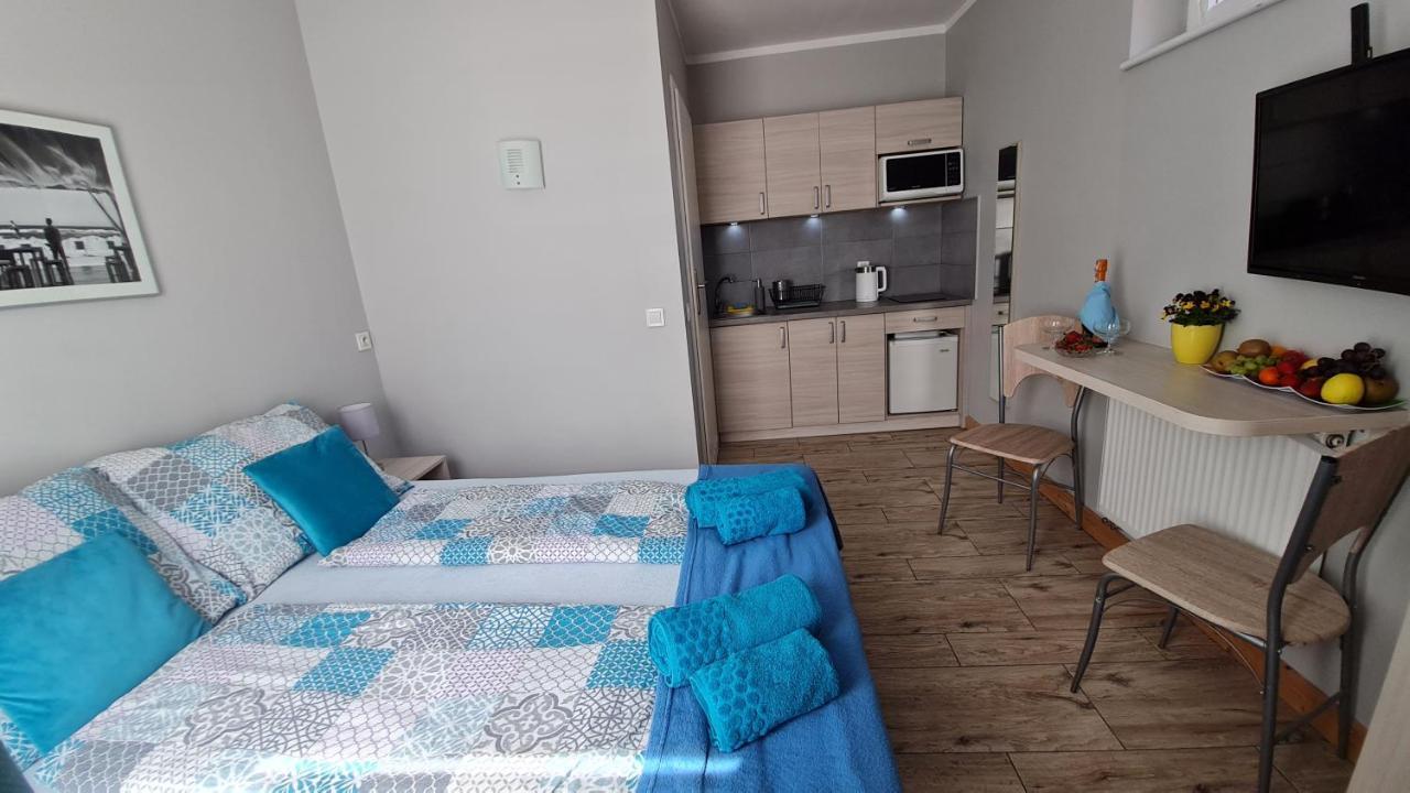 Bela - Pokoje Z Aneksami I Apartamenty Kolobrzeg Exterior photo
